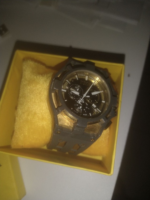 relogio invicta akula reserve