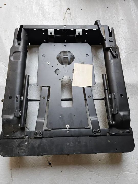 John deere Forwarder base assento banco nova original F073443  - Foto 2