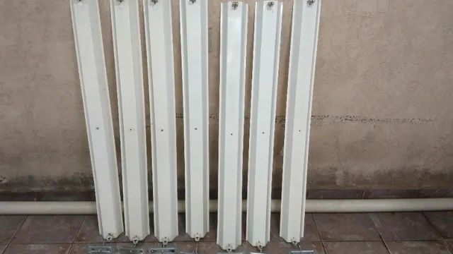 Conjunto de 7 luminárias tubulares com reator - Foto 2