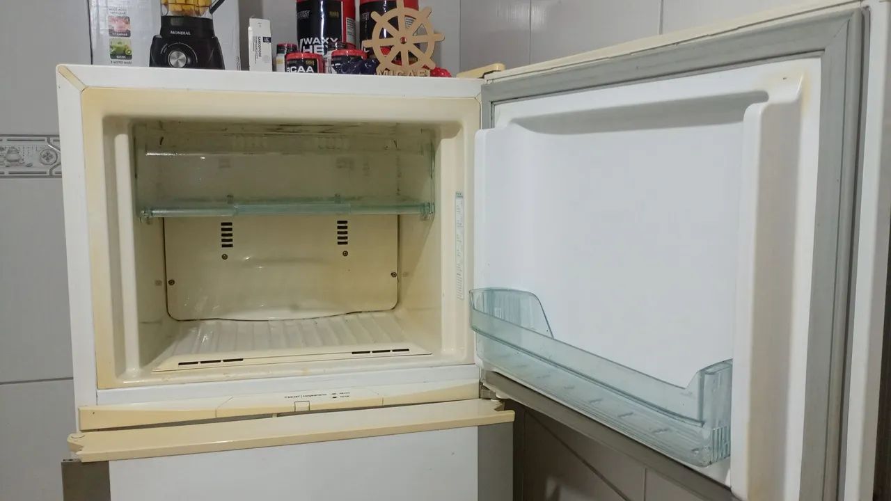 Geladeira em ótimo estado - Foto 6