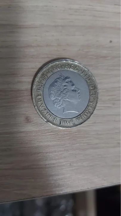 Moeda Elizabeth II Ano 2007 ideal para colecionadores 