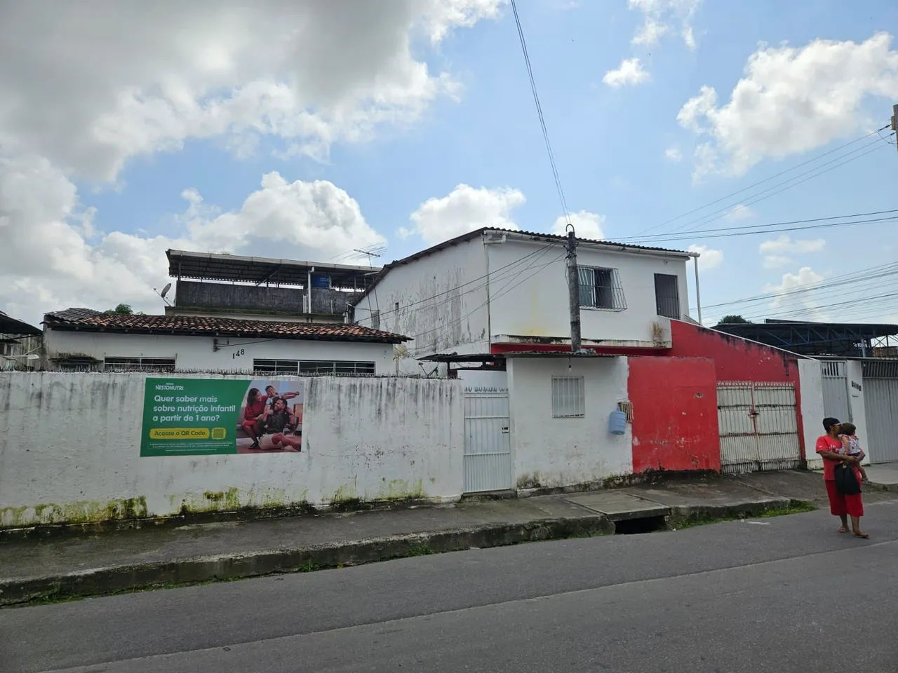 2 terrenos com 4 casas - EXCELENTE localização no Ibura de Baixo