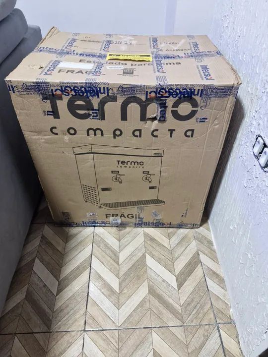 TERMO COMPACTA Analógica 10 L - Aquecedor e Refrigerador Térmico de Água