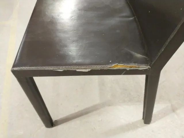 Cadeira de jantar fixa estofada s/ braços em Couro Ecológico / Madeira Preto - Foto 4