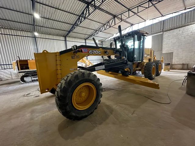 Motoniveladora John Deere 670G 2014