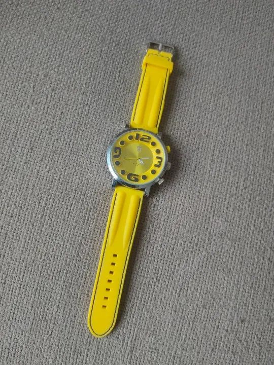 Relógio Ferrari pulseira borracha 
