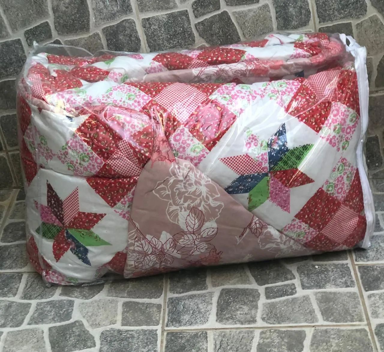 JOGOS DE EDREDOM COM 5 PEÇAS ?  - Foto 5