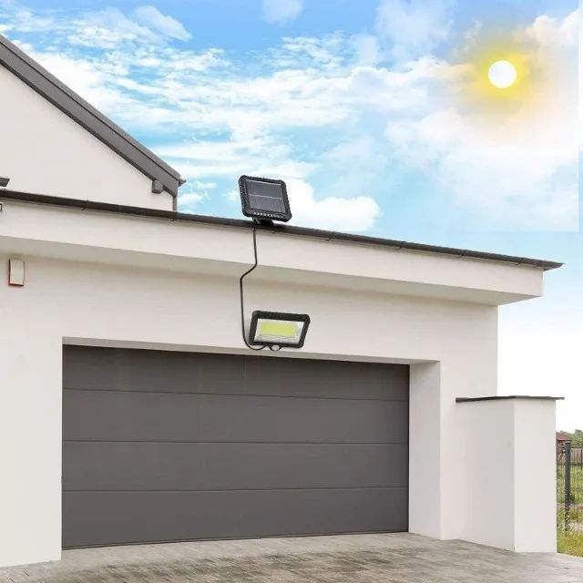 Refletor LED Solar 15W com Sensor de Presença e Controle - Foto 2