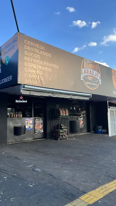 DISTRIBUIDORA E EMPORIO ARAUJO BEBIDAS NO JARDIM AMERICA A 15 ANOS - Foto 2