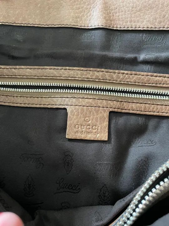 Bolsa preta média DKNY - Foto 4