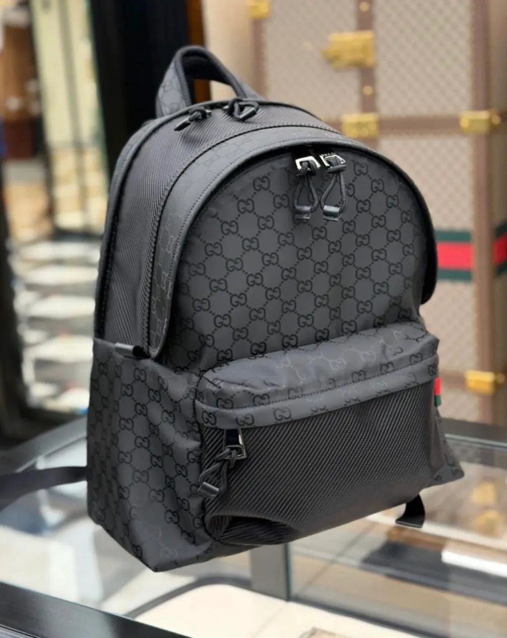 Mochila Gucci , Conjunto Amiri , Relógio Panerai - Foto 4