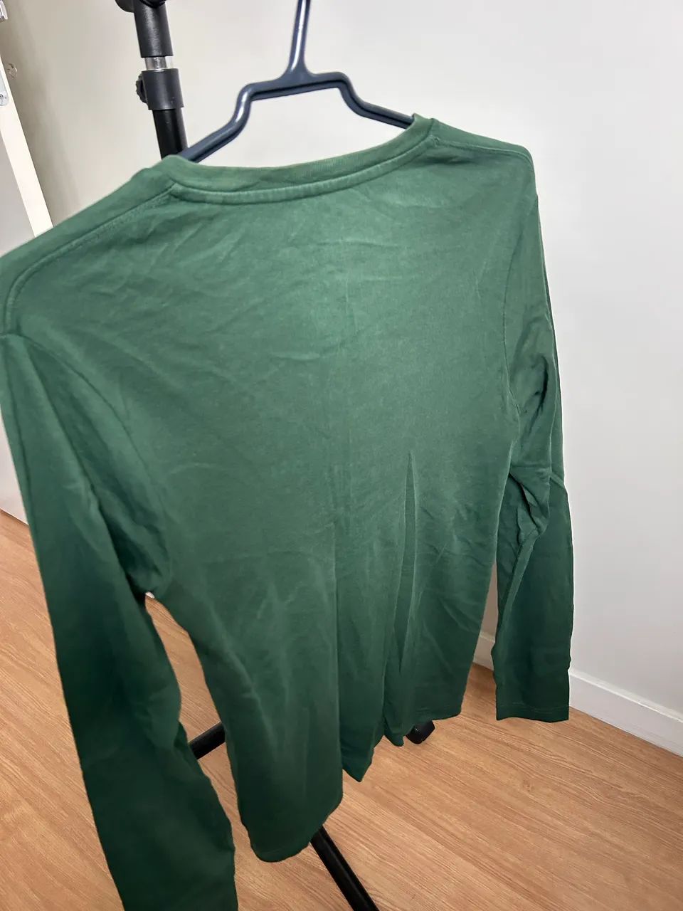 Blusa manga longa verde militar - Foto 2