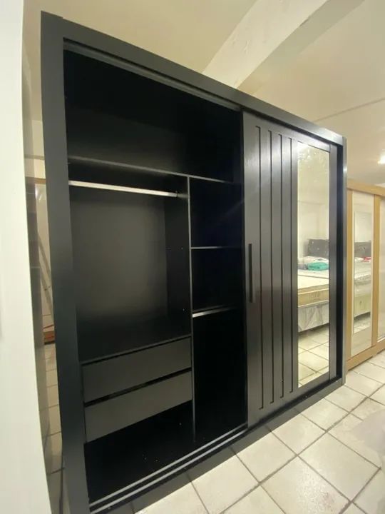 GUARDA ROUPA COM PORTAS DE CORRER ENTREGA GRATIS  - Foto 2