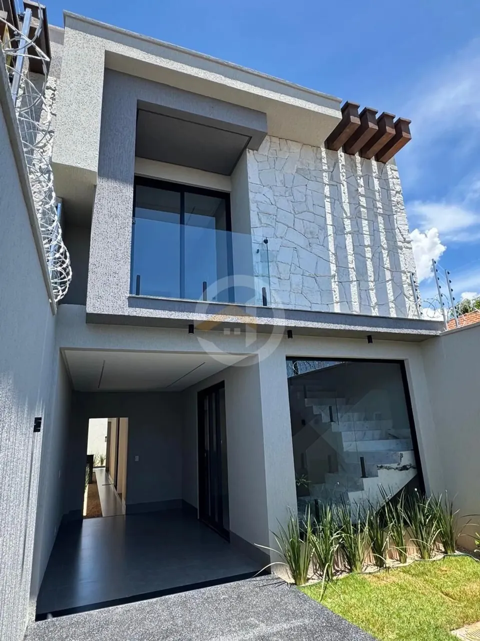 Sobrado 3 suites Plenas a venda setor Jardim Vila Boa,Goiania
