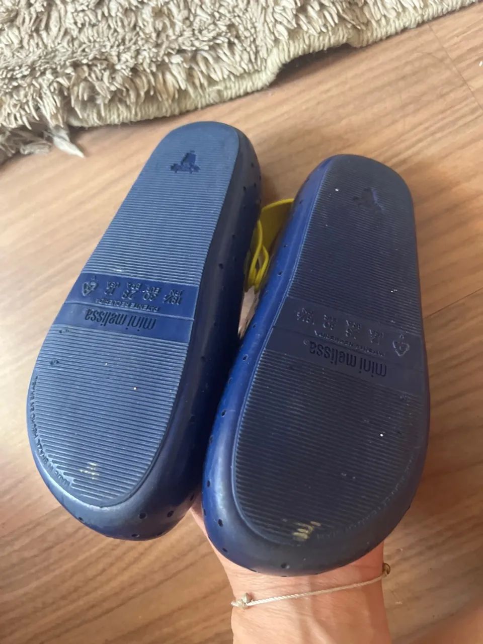 Mini Melissa Azul com Detalhe Amarelo - Foto 2