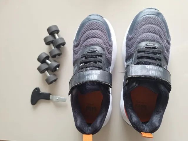 Tenis skate (com rodinhas) tam 33 - Foto 2