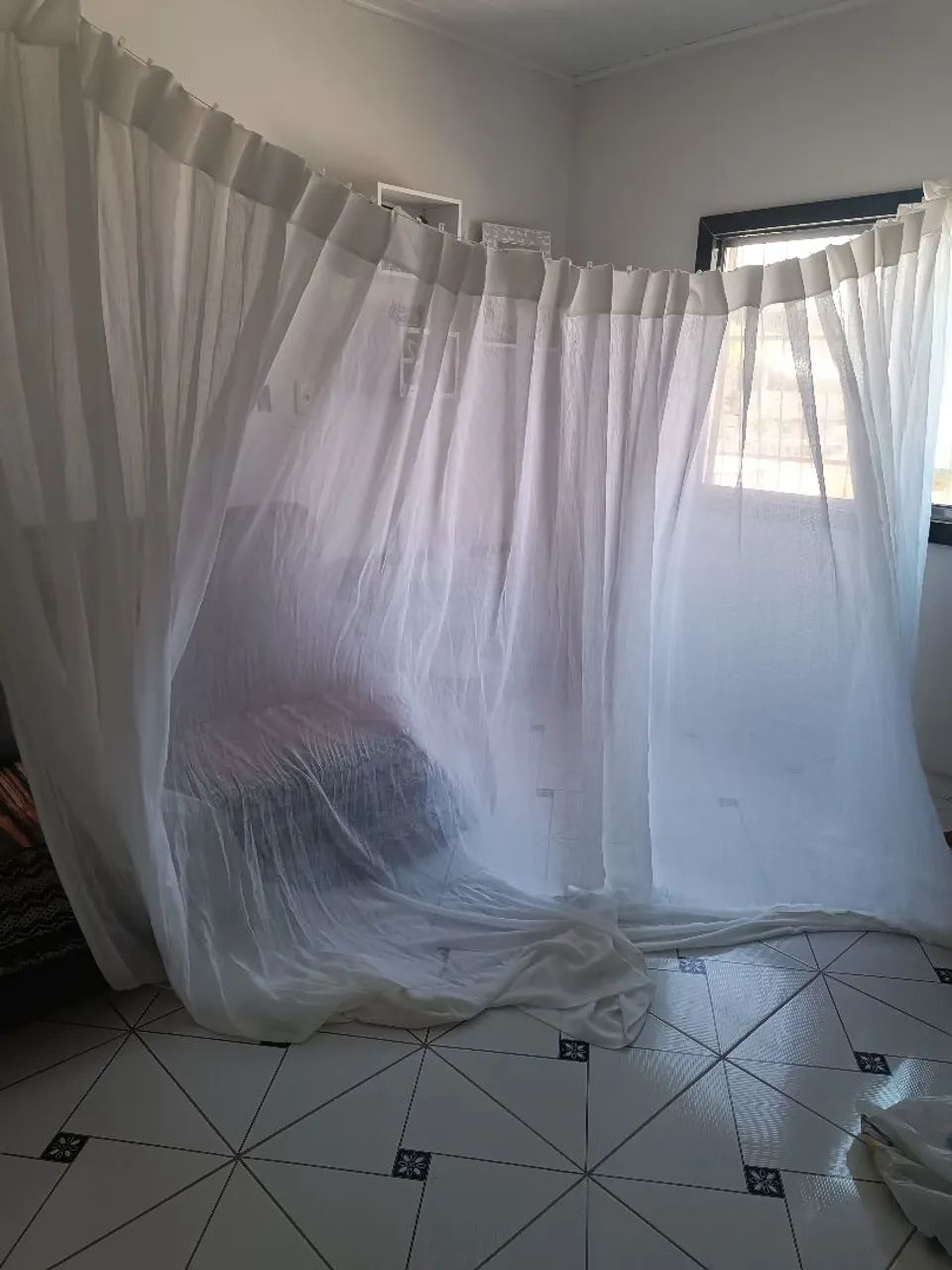 Cortina branca para sala