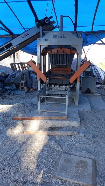 Máquina de Blocos  - Usada em perfeito estado