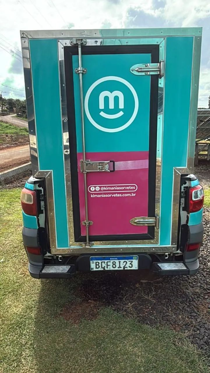 Fiat Strada com baú thermotec -20? para sorvetes e açai - Foto 4