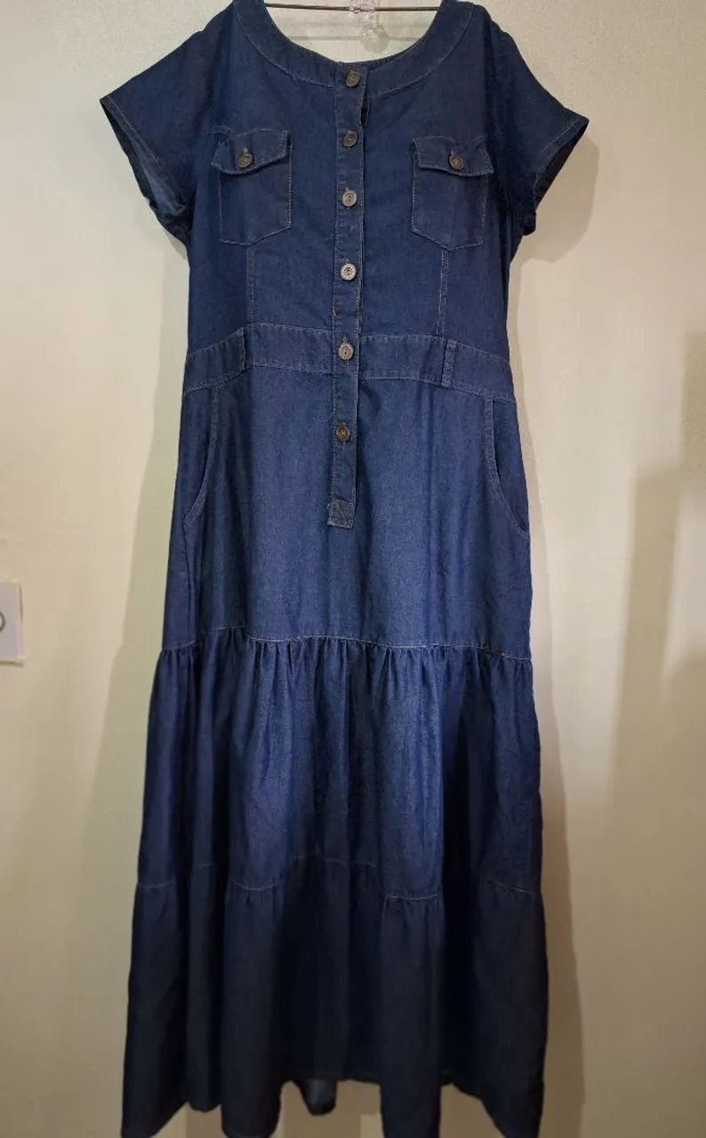 Vestido Jeans Midi com Detalhes