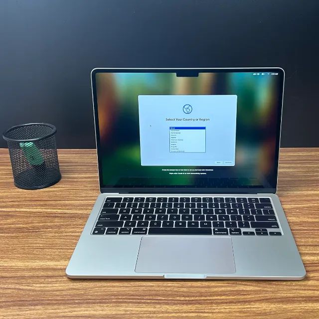 Macbook Pro Apple 2022 M2 13 Polegadas 8 Gb Ram 256 G - Notebooks