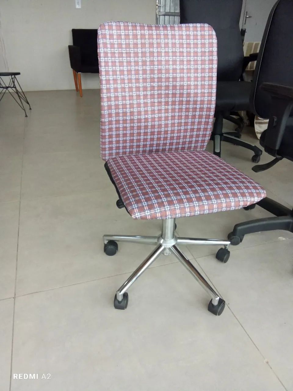 Cadeira giratória  - Foto 2