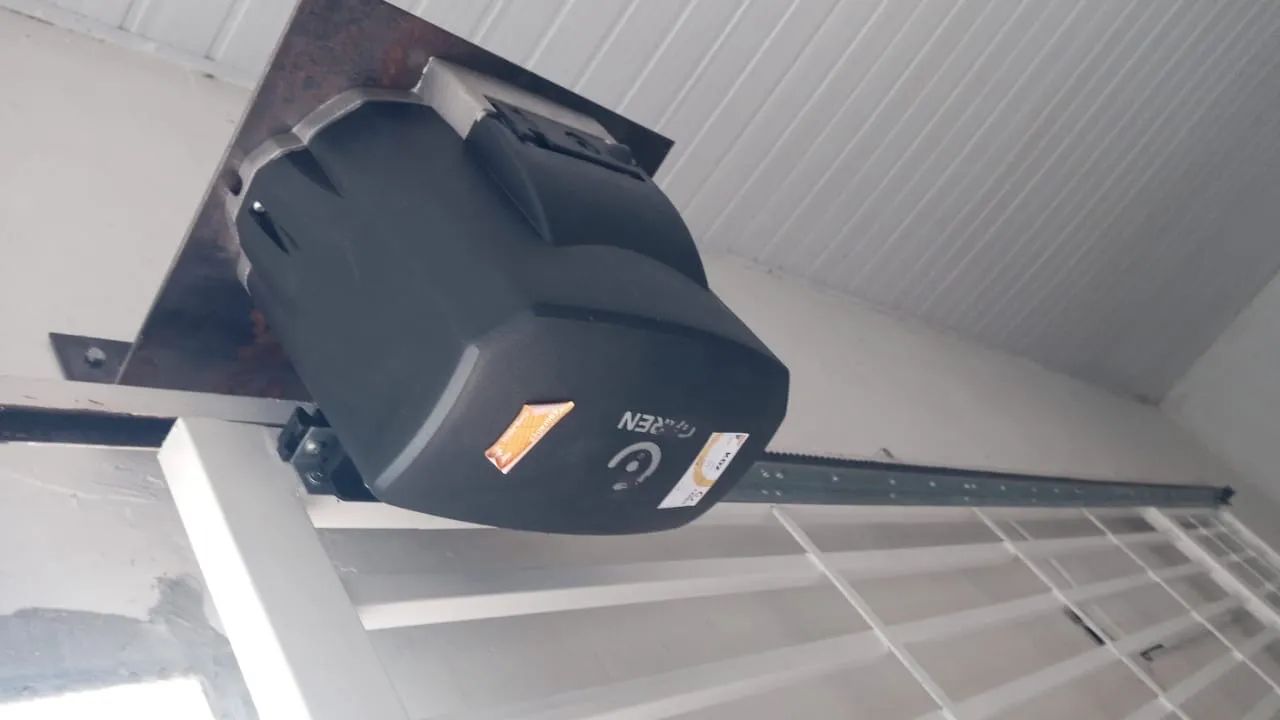 Instalação de motor de portão  - Foto 5