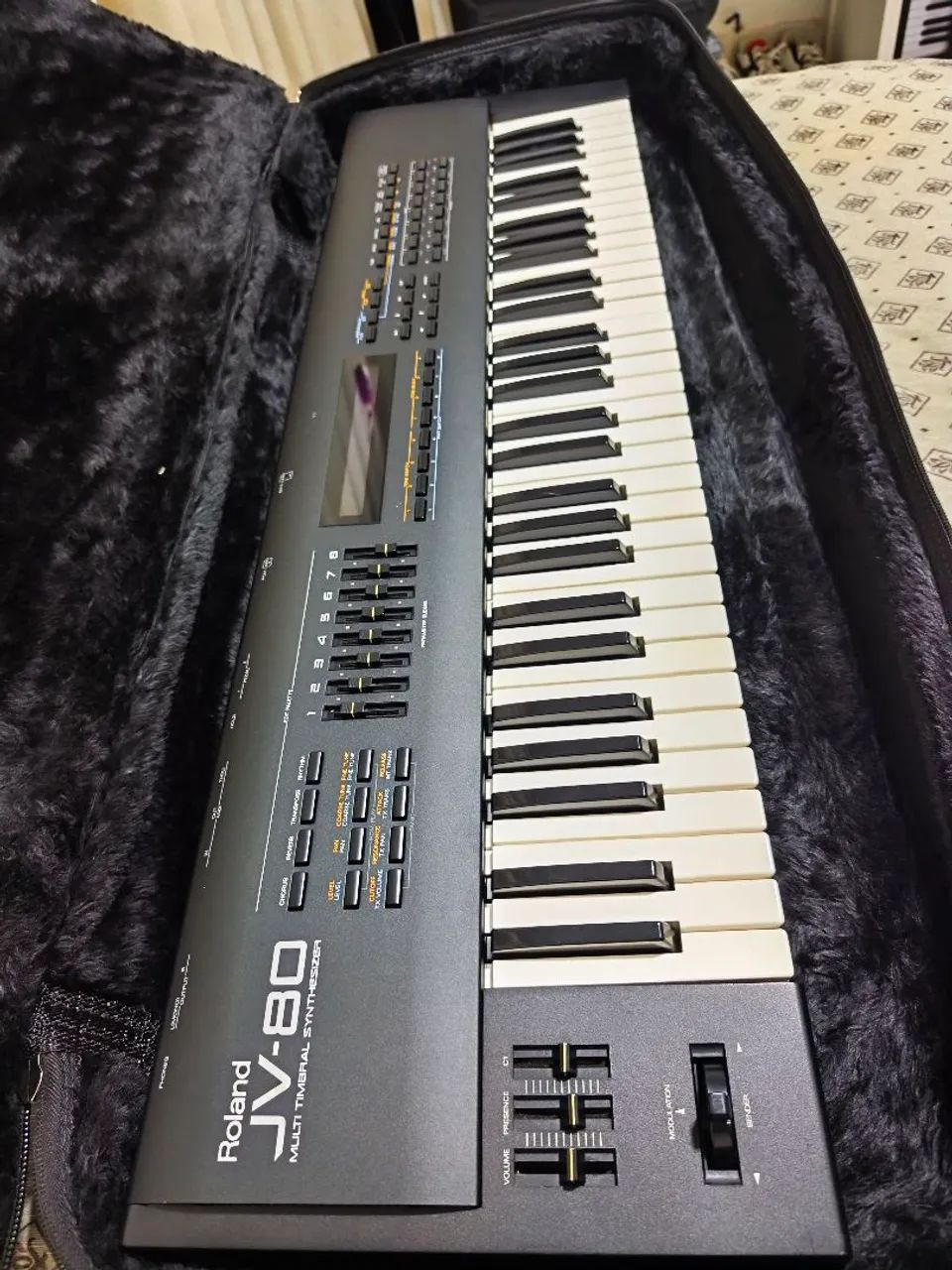 roland jv80
