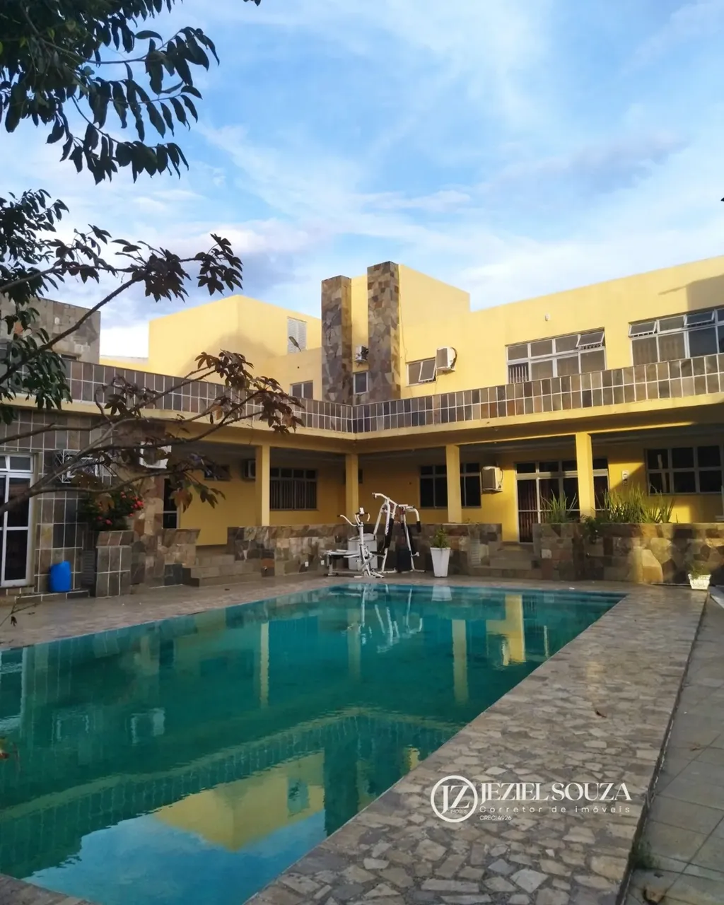 Casa na Morada do sol para alugar com 1200m² por R$ 20.000,00/mês - Adrianópolis, Manaus/A