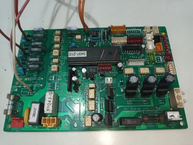 Placa para Condensadora - Toshiba (MCC-818-05)