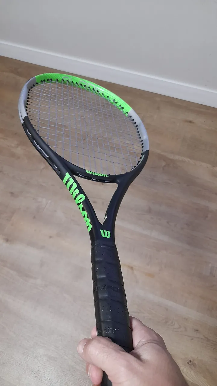 Raquete de Tênis Wilson Blade Feel
