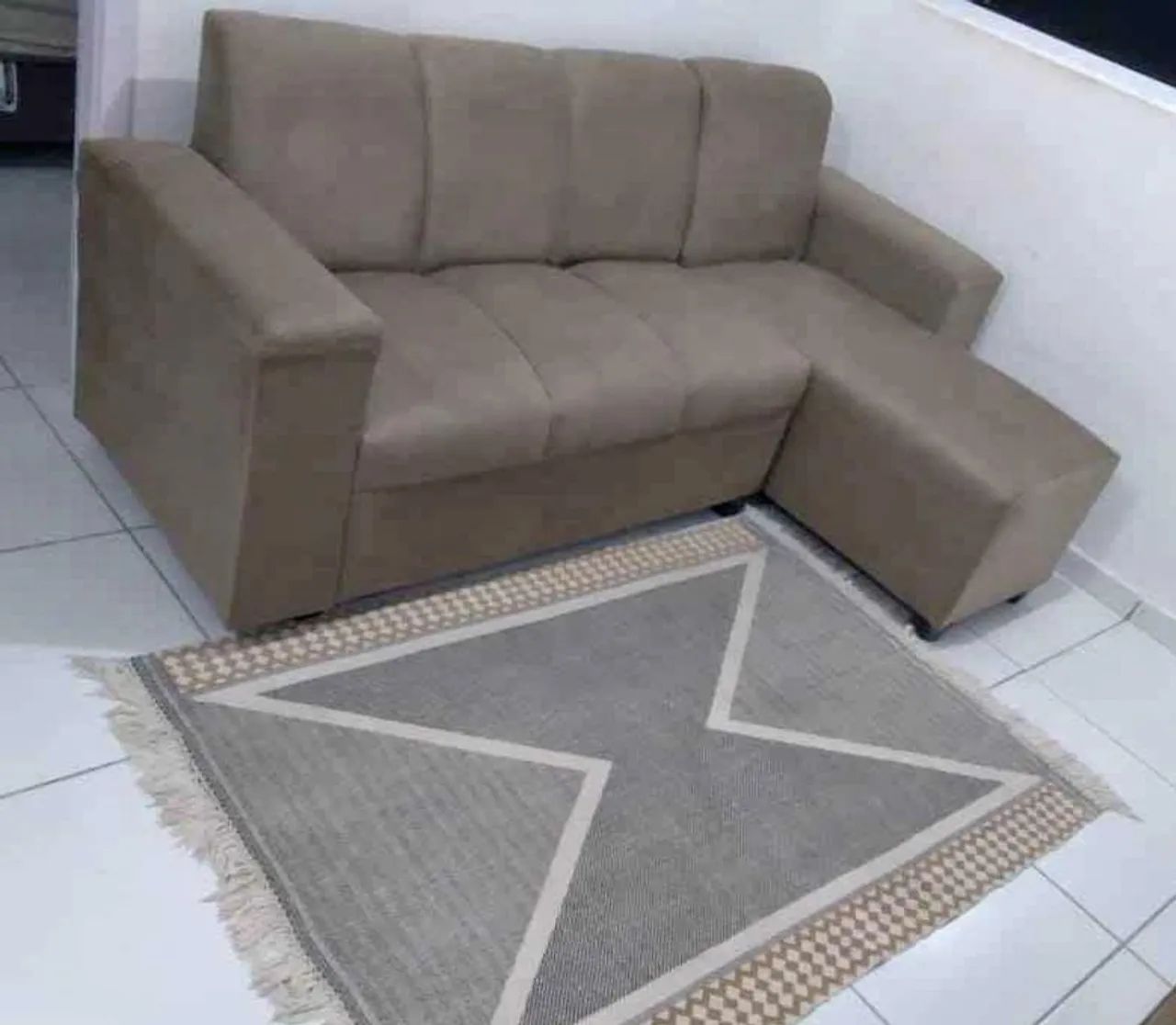 Sofá de Canto em Suede Bege