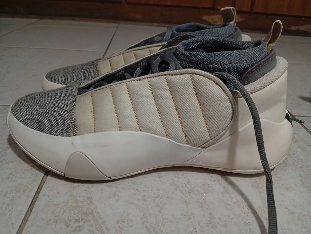 Tênis de basquete Adidas Harden Vol 7 - Harden 7 - Tam. 42 - Foto 3