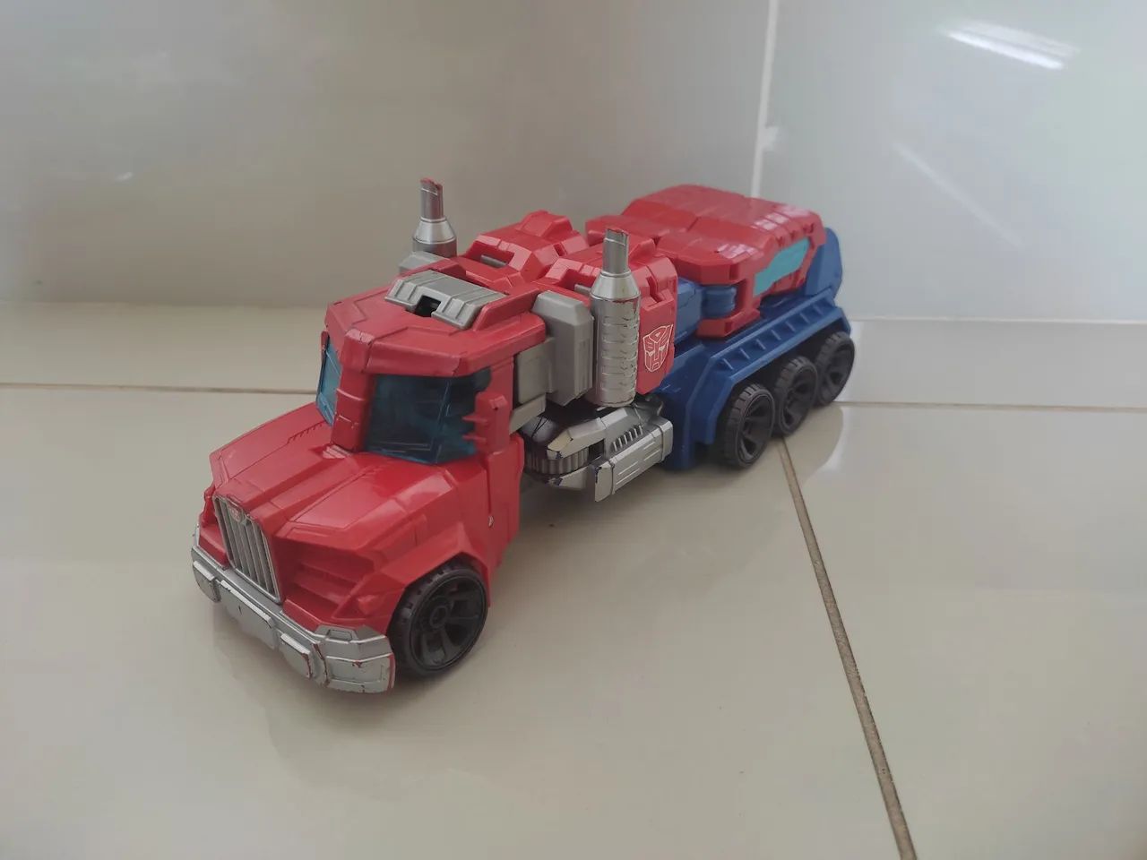 Boneco optimus prime generations leader class transformers - Foto 3