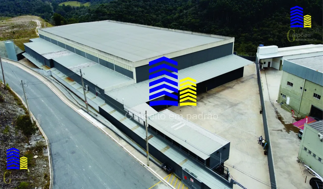 Galpão/Depósito/Armazém para aluguel tem 6000 metros quadrados