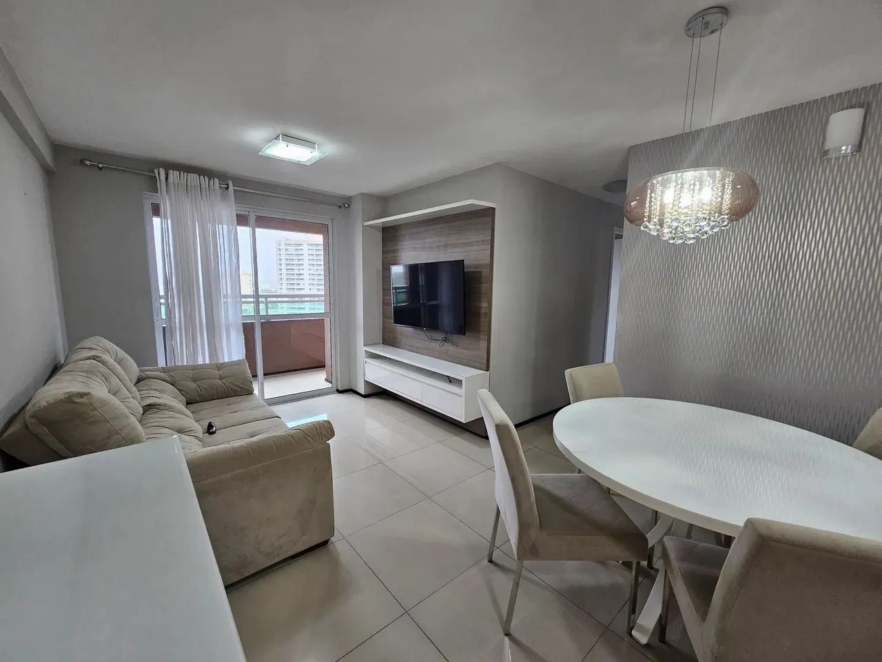 Apartamento para locação com 3 quartos, projetado e mobiliado, com 2 vagas no Las Palmas,