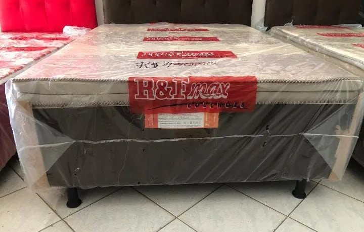 CAMA DE CASAL COM PILLOW EM PROMOÇÃO
