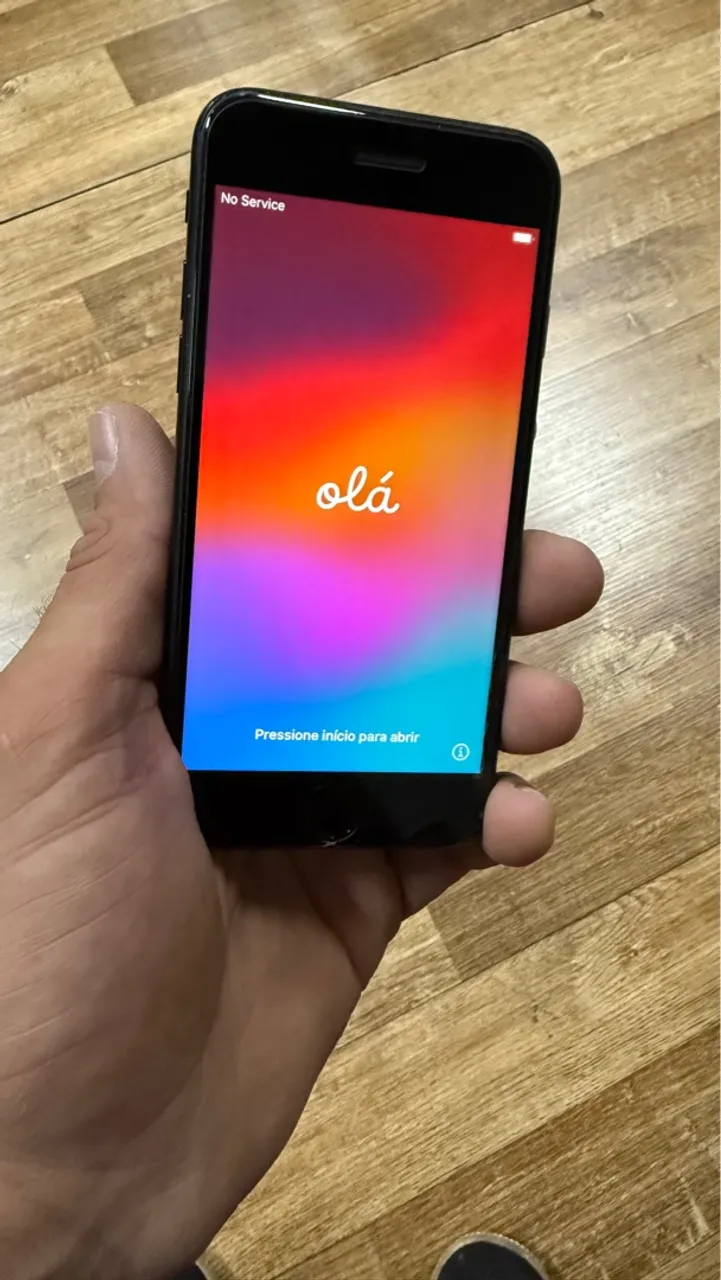 iPhone SE Preto - oferta imperdível!