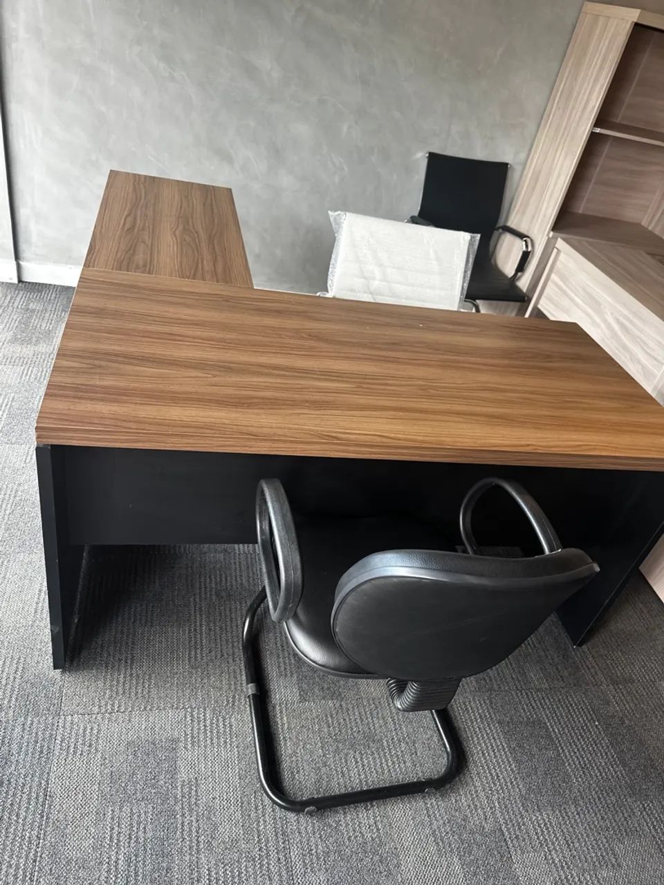 Mesa 1.50x1.60 Escritório em L Amadeirada