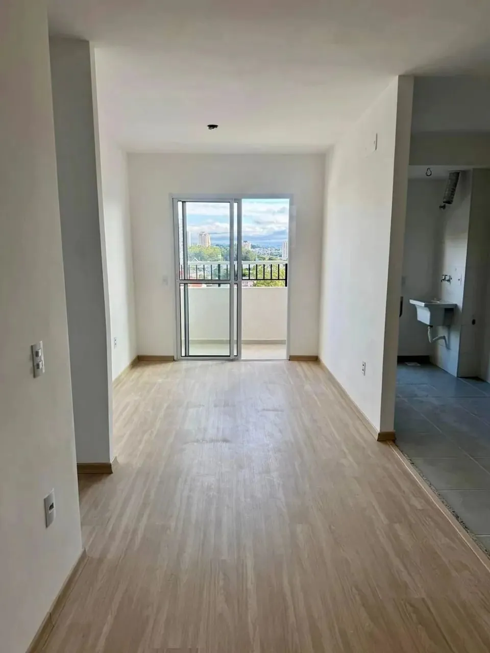 Apartamento à venda, no Edifício JR Campolim II, em Sorocaba, Jardim São Carlos, com 2 qua