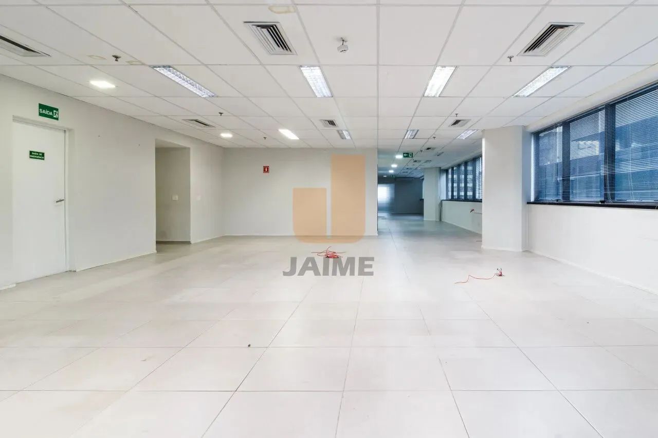 Excelente sala Comercial, 6 vagas, localizado a uma quadro do Metrô, perto do Shopping Pau - Foto 3