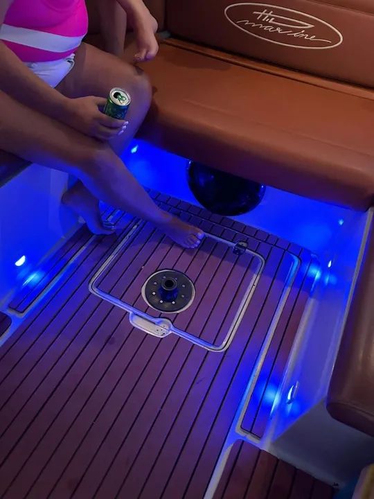 Lancha HD 26 pés Cabinada C.0.T.4 - Foto 12