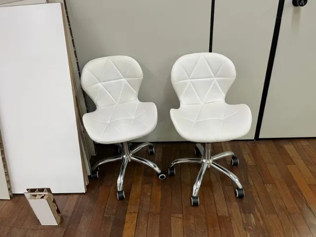 Cadeira de Escritório Ergonômica - Suporte e Conforto Para Seu Dia