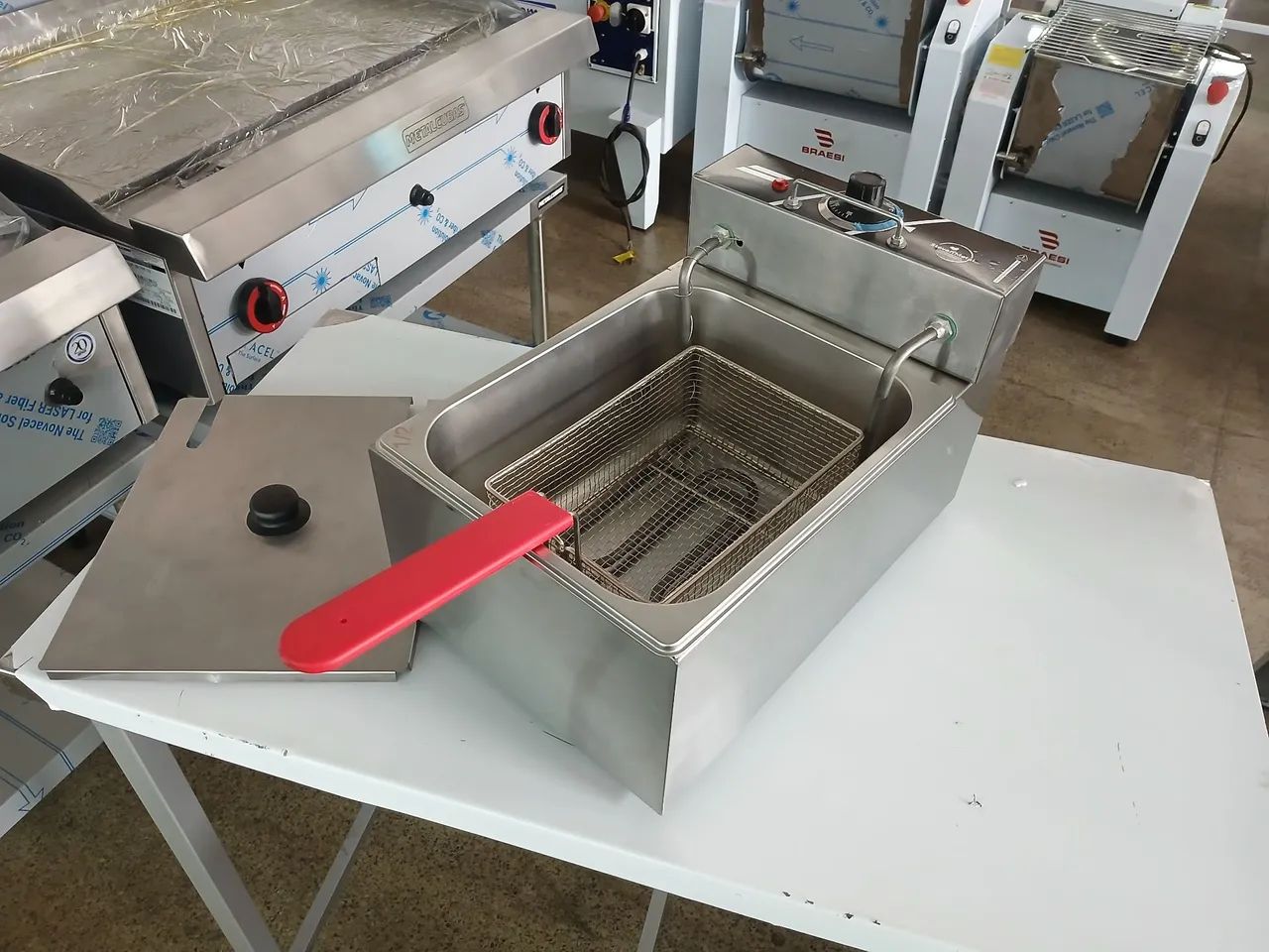 Fritadeira Elétrica 1 Cubas 6 Litros 2500W - Foto 3