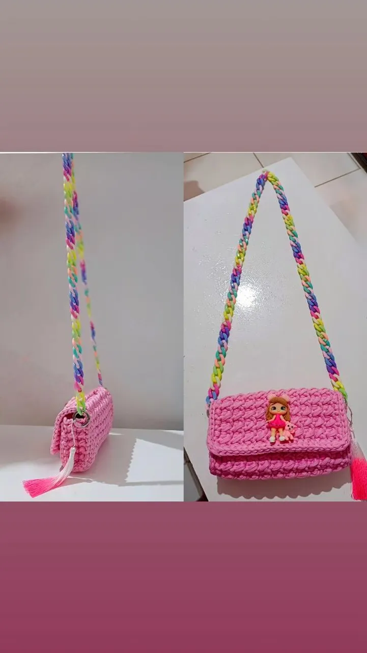 Bolsa Rosa Crochê Artesanal com Alça Colorida