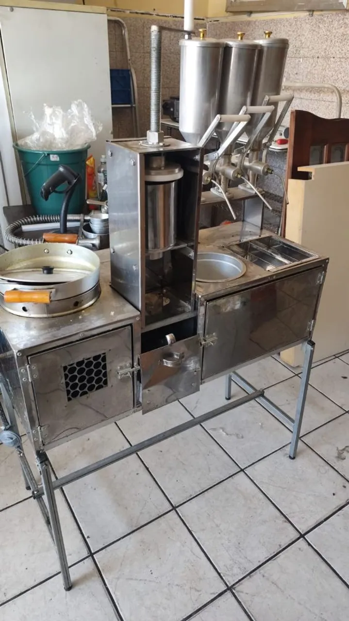 Máquina de fazer churros profissional e Doceira