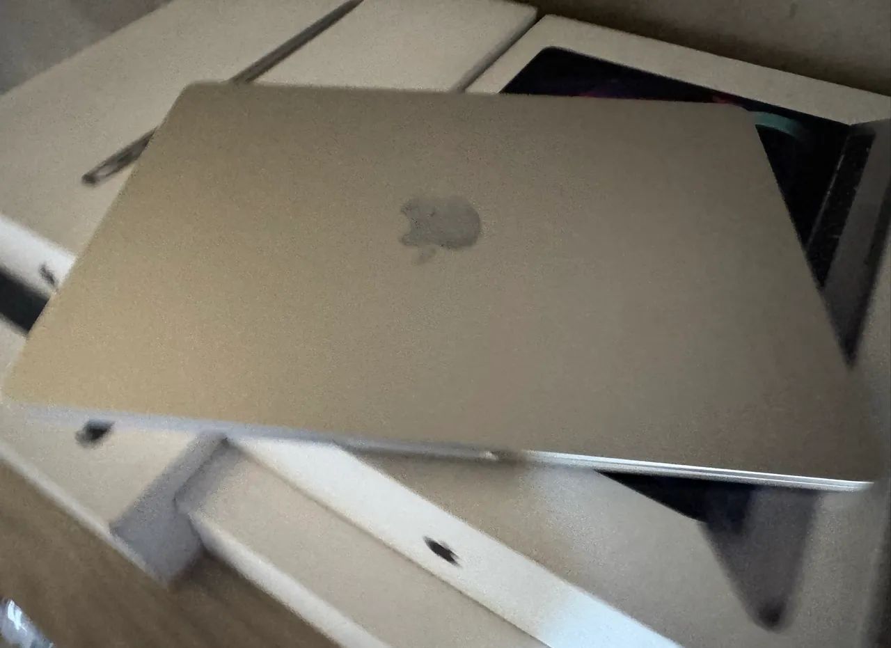 MacBook Air 2024 m3 16gbs de ram, Ssd 512 bateria nova - Foto 5