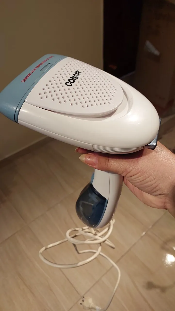 Passador de Vapor Conair para Roupas