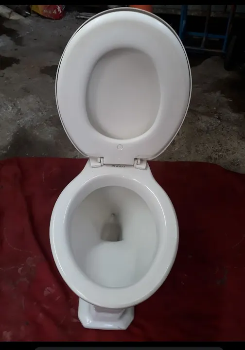 Vaso comum com tampa
