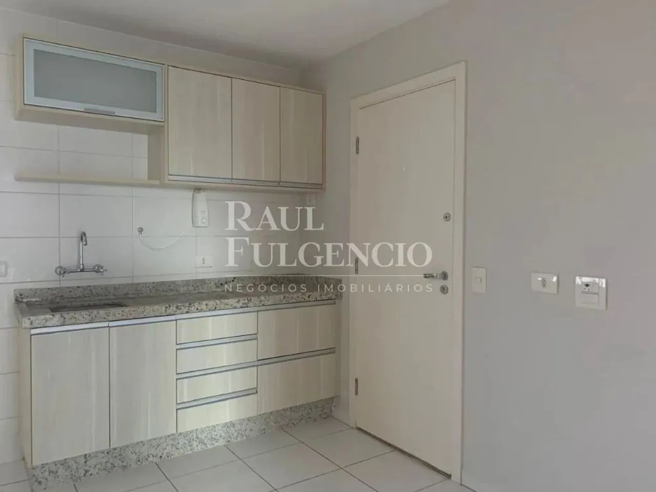 Apartamento para locação na Gleba Palhano com 99.00 m²